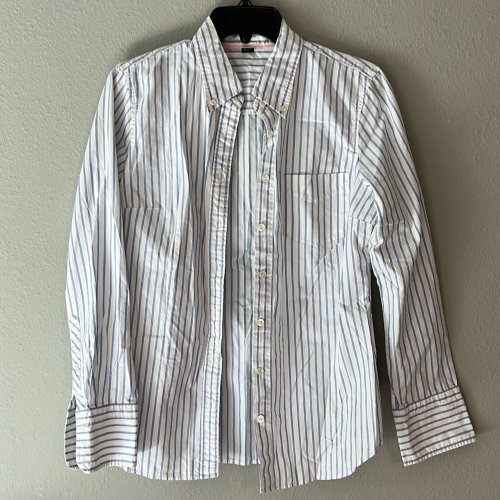 J. Crew slim fit button down cotton shirt size M